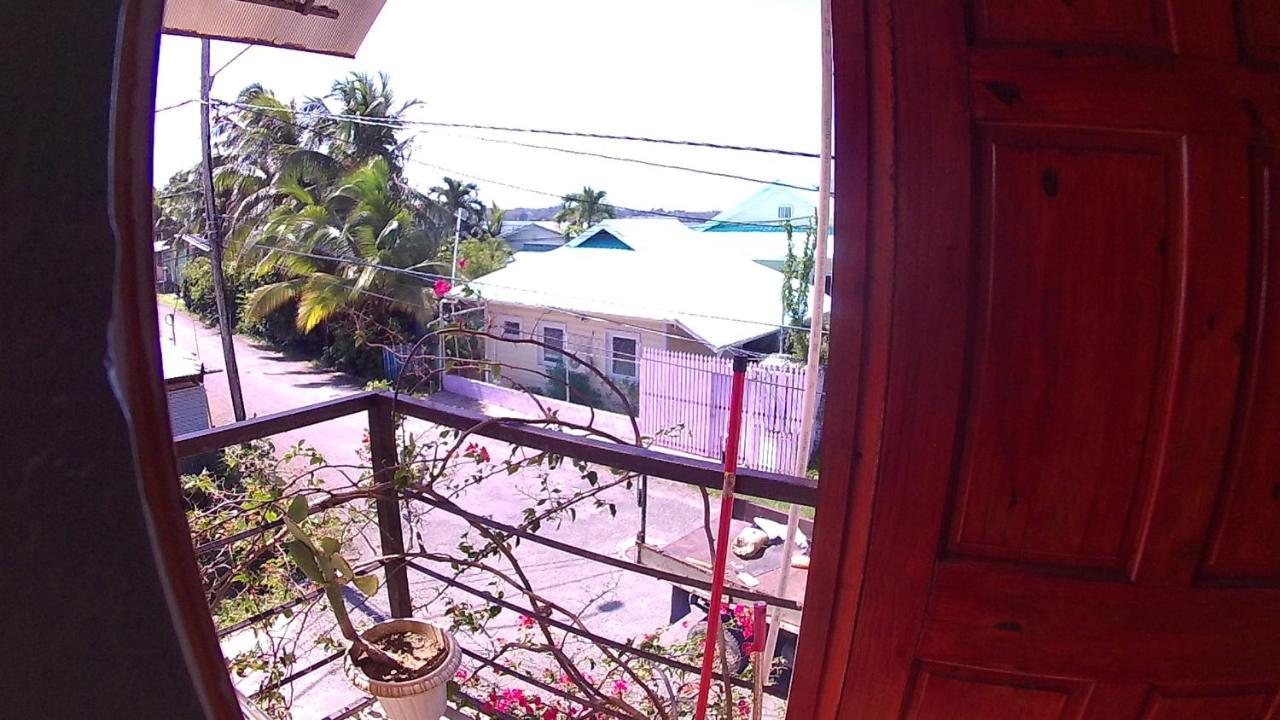 Sun Havens Apartments & Suites Bocas del Toro Exterior photo